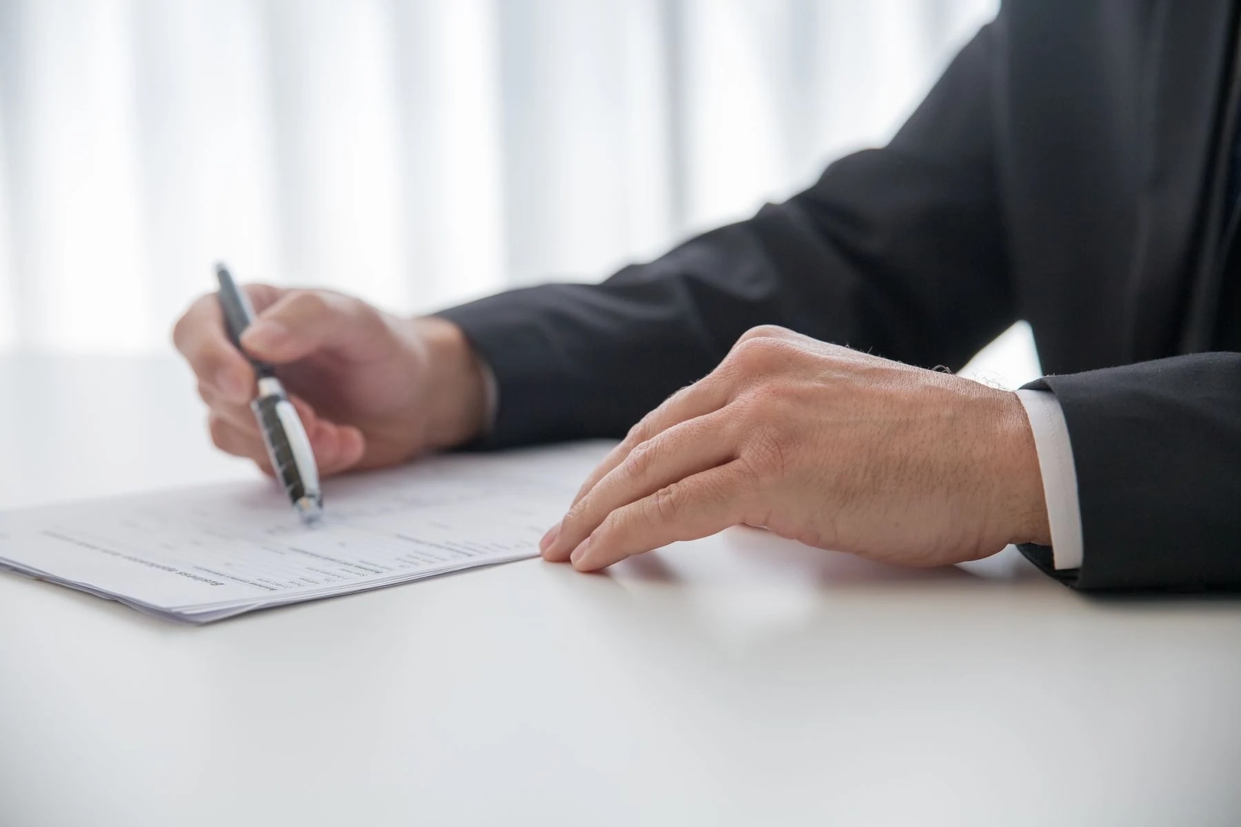 Adenda con Claude: registrar qué cambia en el contrato